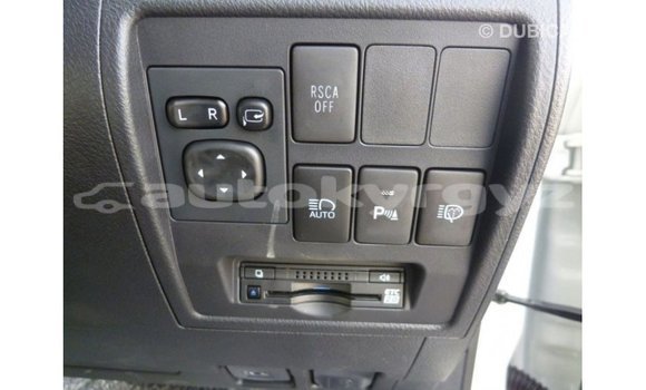 Buy Import Toyota Land Cruiser White Car in Import - Dubai in Batken Buy Import Toyota Land Cruiser White Car in Import - Dubai in Batken