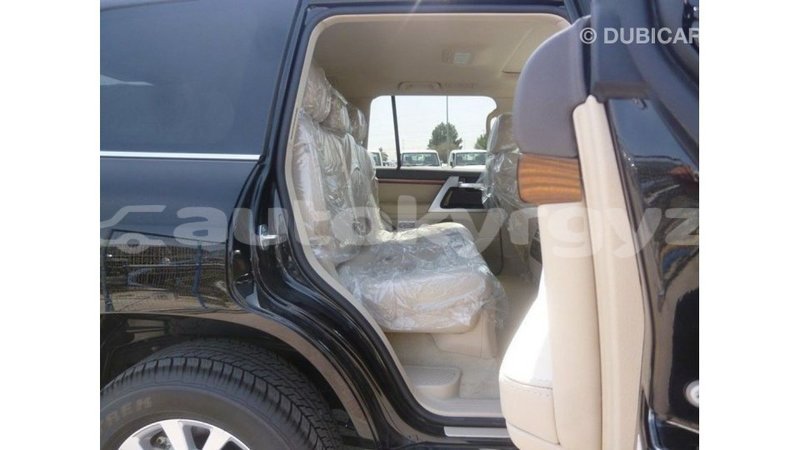 Big with watermark toyota land cruiser batken import dubai 2799