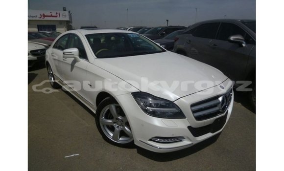 Buy Import Mercedes-Benz 190 White Car in Import - Dubai in Batken Buy Import Mercedes-Benz 190 White Car in Import - Dubai in Batken