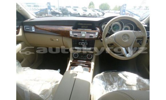 Buy Import Mercedes-Benz 190 White Car in Import - Dubai in Batken Buy Import Mercedes-Benz 190 White Car in Import - Dubai in Batken