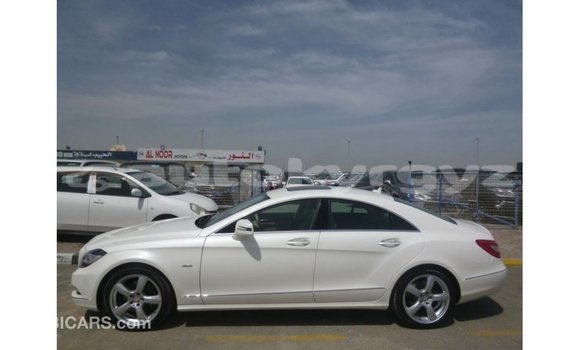 Buy Import Mercedes-Benz 190 White Car in Import - Dubai in Batken Buy Import Mercedes-Benz 190 White Car in Import - Dubai in Batken