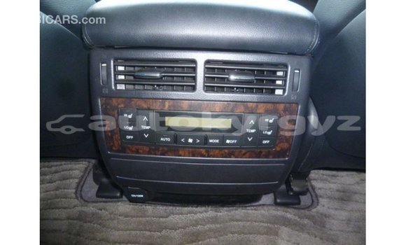 Buy Import Toyota Land Cruiser White Car in Import - Dubai in Batken Buy Import Toyota Land Cruiser White Car in Import - Dubai in Batken