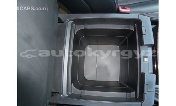 Buy Import Toyota Land Cruiser White Car in Import - Dubai in Batken Buy Import Toyota Land Cruiser White Car in Import - Dubai in Batken