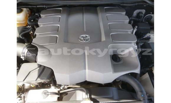 Buy Import Toyota Land Cruiser White Car in Import - Dubai in Batken Buy Import Toyota Land Cruiser White Car in Import - Dubai in Batken