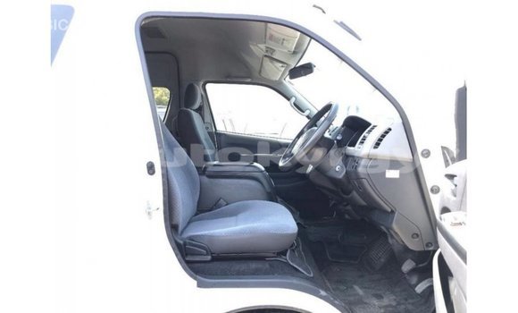 Buy Import Toyota Hiace White Car in Import - Dubai in Batken Buy Import Toyota Hiace White Car in Import - Dubai in Batken