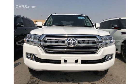 Buy Import Toyota Land Cruiser White Car in Import - Dubai in Batken Buy Import Toyota Land Cruiser White Car in Import - Dubai in Batken