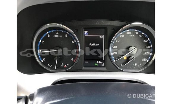 Buy Import Toyota 4Runner White Car in Import - Dubai in Batken Buy Import Toyota 4Runner White Car in Import - Dubai in Batken