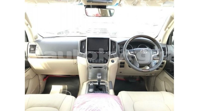 Big with watermark toyota land cruiser batken import dubai 2820