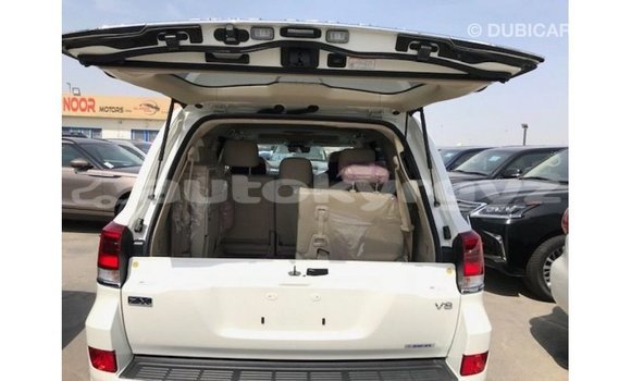 Buy Import Toyota Land Cruiser White Car in Import - Dubai in Batken Buy Import Toyota Land Cruiser White Car in Import - Dubai in Batken