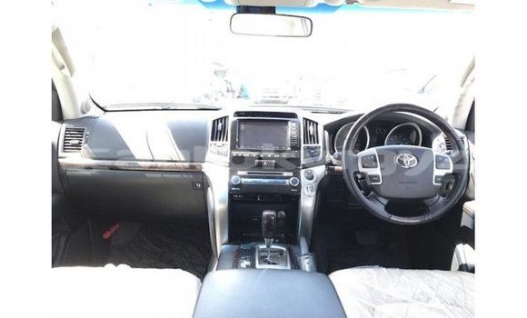 Buy Import Toyota Land Cruiser White Car in Import - Dubai in Batken Buy Import Toyota Land Cruiser White Car in Import - Dubai in Batken