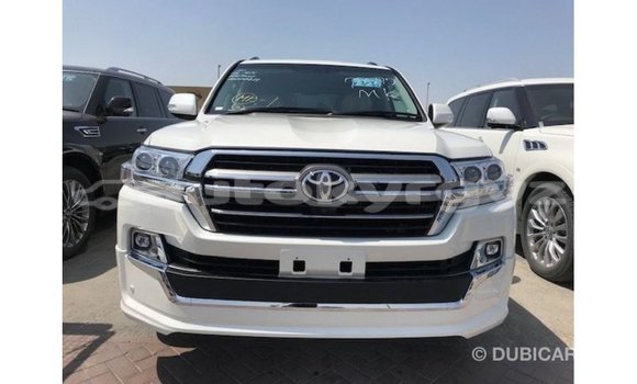 Buy Import Toyota Land Cruiser White Car in Import - Dubai in Batken Buy Import Toyota Land Cruiser White Car in Import - Dubai in Batken