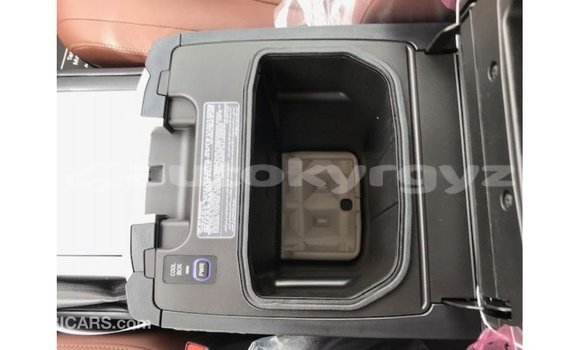 Buy Import Toyota Land Cruiser Black Car in Import - Dubai in Batken Buy Import Toyota Land Cruiser Black Car in Import - Dubai in Batken