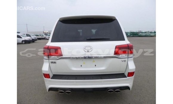 Buy Import Toyota Land Cruiser White Car in Import - Dubai in Batken Buy Import Toyota Land Cruiser White Car in Import - Dubai in Batken