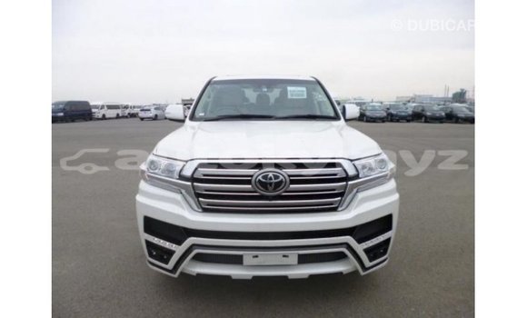 Buy Import Toyota Land Cruiser White Car in Import - Dubai in Batken Buy Import Toyota Land Cruiser White Car in Import - Dubai in Batken