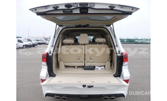 Buy Import Toyota Land Cruiser White Car in Import - Dubai in Batken Buy Import Toyota Land Cruiser White Car in Import - Dubai in Batken