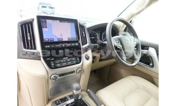 Buy Import Toyota Land Cruiser White Car in Import - Dubai in Batken Buy Import Toyota Land Cruiser White Car in Import - Dubai in Batken