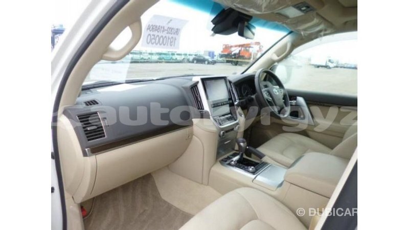 Big with watermark toyota land cruiser batken import dubai 2826