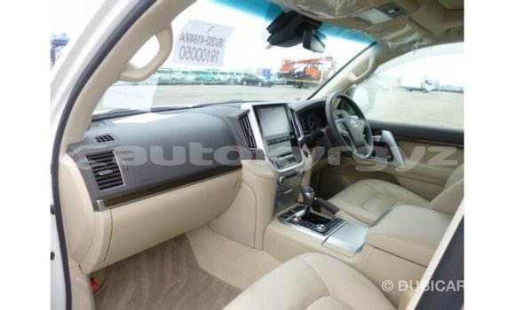 Buy Import Toyota Land Cruiser White Car in Import - Dubai in Batken Buy Import Toyota Land Cruiser White Car in Import - Dubai in Batken