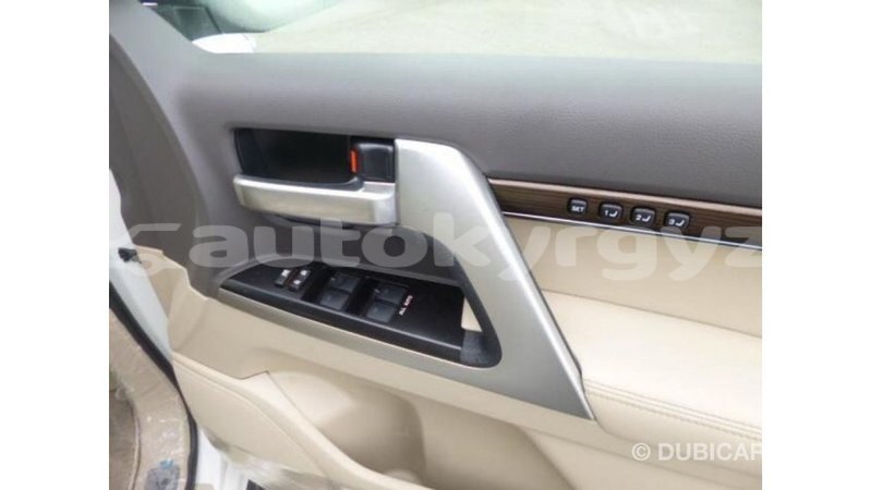 Big with watermark toyota land cruiser batken import dubai 2826