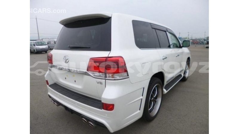 Big with watermark toyota land cruiser batken import dubai 2826