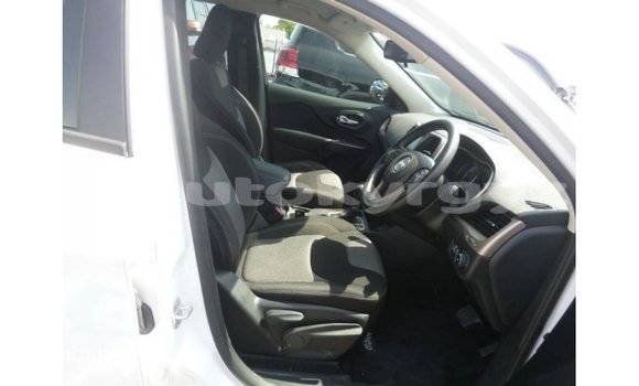 Buy Import Jeep Cherokee White Car in Import - Dubai in Batken Buy Import Jeep Cherokee White Car in Import - Dubai in Batken