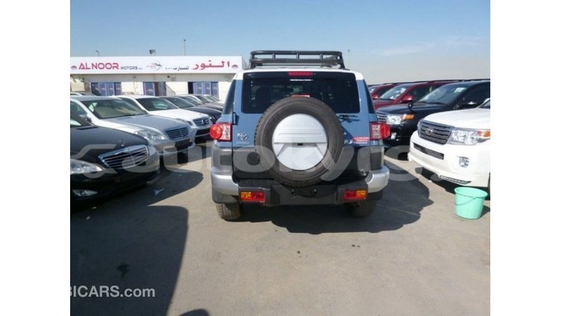 Big with watermark toyota fj cruiser batken import dubai 2851