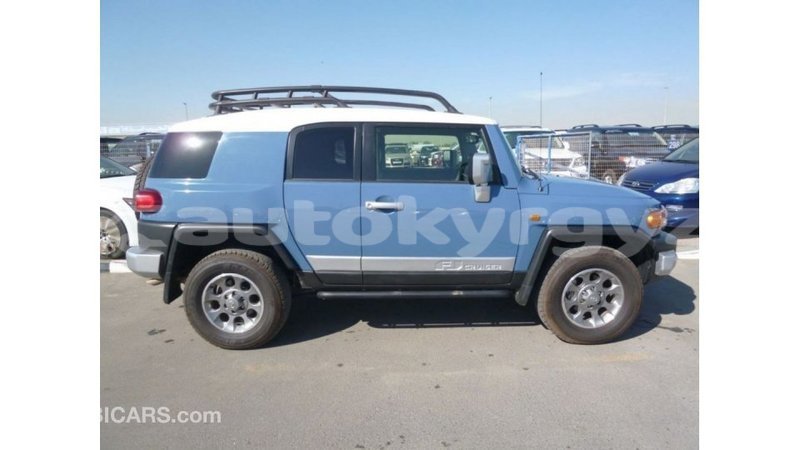 Big with watermark toyota fj cruiser batken import dubai 2851
