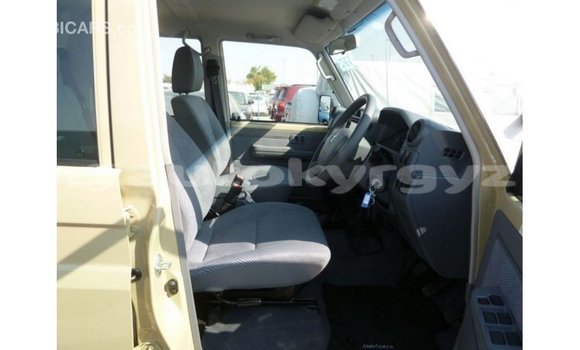 Buy Import Toyota Land Cruiser Beige Car in Import - Dubai in Batken Buy Import Toyota Land Cruiser Beige Car in Import - Dubai in Batken