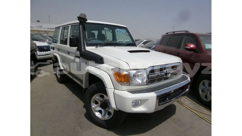 Big with watermark toyota land cruiser batken import dubai 2854