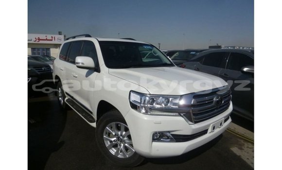 Buy Import Toyota Land Cruiser White Car in Import - Dubai in Batken Buy Import Toyota Land Cruiser White Car in Import - Dubai in Batken