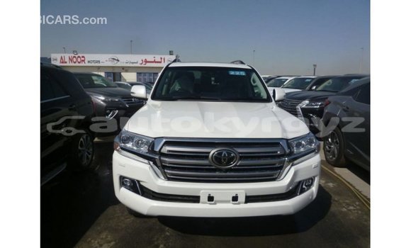 Buy Import Toyota Land Cruiser White Car in Import - Dubai in Batken Buy Import Toyota Land Cruiser White Car in Import - Dubai in Batken