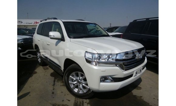 Buy Import Toyota Land Cruiser White Car in Import - Dubai in Batken Buy Import Toyota Land Cruiser White Car in Import - Dubai in Batken