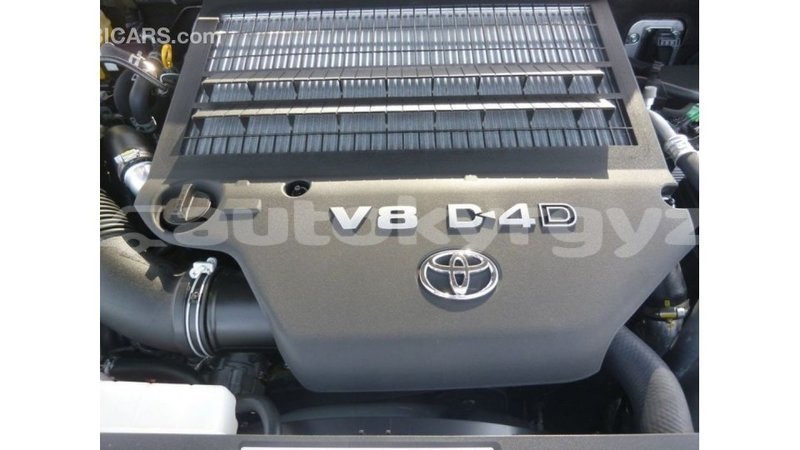 Big with watermark toyota land cruiser batken import dubai 2871