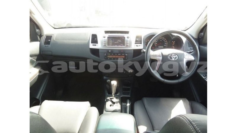 Big with watermark toyota hilux batken import dubai 2875