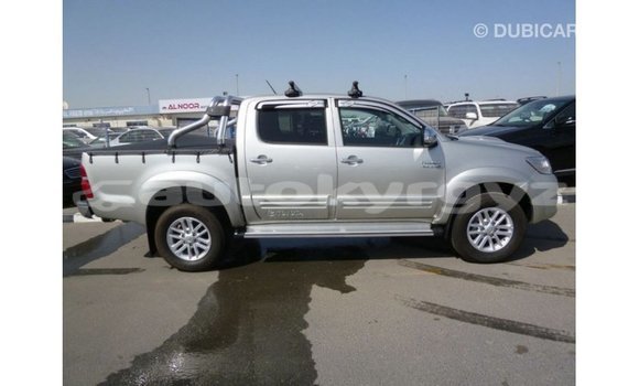 Buy Import Toyota Hilux Other Car in Import - Dubai in Batken Buy Import Toyota Hilux Other Car in Import - Dubai in Batken