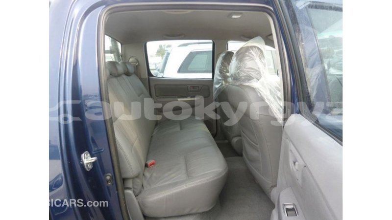 Big with watermark toyota hilux batken import dubai 2877