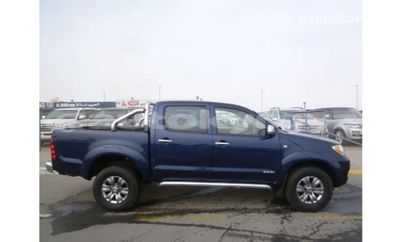 Buy Import Toyota Hilux Blue Car in Import - Dubai in Batken Buy Import Toyota Hilux Blue Car in Import - Dubai in Batken