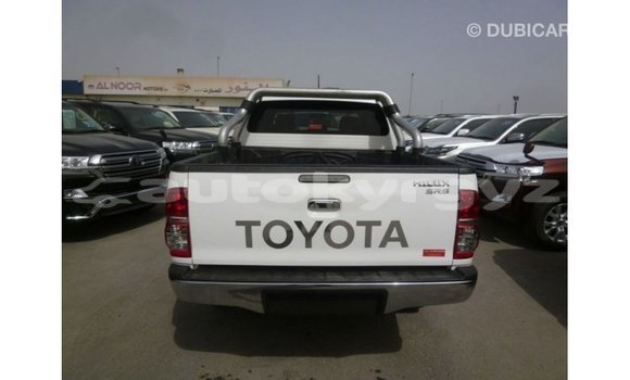 Buy Import Toyota Hilux White Car in Import - Dubai in Batken Buy Import Toyota Hilux White Car in Import - Dubai in Batken