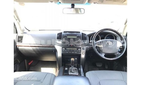 Buy Import Toyota Land Cruiser Other Car in Import - Dubai in Batken Buy Import Toyota Land Cruiser Other Car in Import - Dubai in Batken