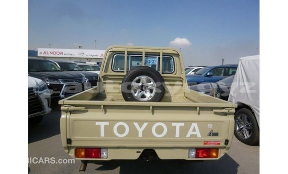 Buy Import Toyota Land Cruiser Beige Car in Import - Dubai in Batken Buy Import Toyota Land Cruiser Beige Car in Import - Dubai in Batken