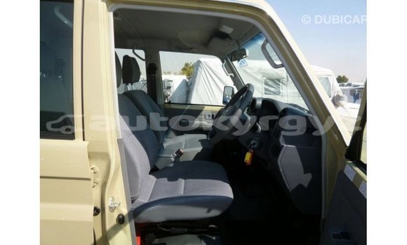 Buy Import Toyota Land Cruiser Beige Car in Import - Dubai in Batken Buy Import Toyota Land Cruiser Beige Car in Import - Dubai in Batken