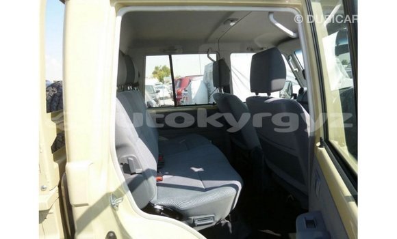 Buy Import Toyota Land Cruiser Beige Car in Import - Dubai in Batken Buy Import Toyota Land Cruiser Beige Car in Import - Dubai in Batken