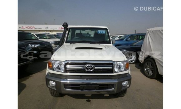 Buy Import Toyota Land Cruiser White Car in Import - Dubai in Batken Buy Import Toyota Land Cruiser White Car in Import - Dubai in Batken