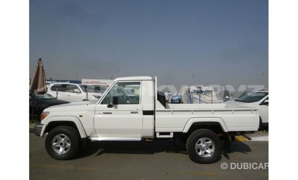 Buy Import Toyota Land Cruiser White Car in Import - Dubai in Batken Buy Import Toyota Land Cruiser White Car in Import - Dubai in Batken