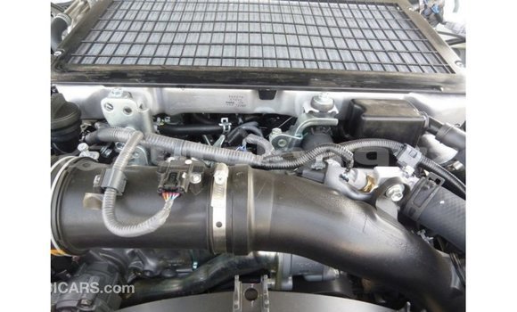 Buy Import Toyota Land Cruiser White Car in Import - Dubai in Batken Buy Import Toyota Land Cruiser White Car in Import - Dubai in Batken