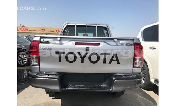 Buy Import Toyota Hilux Other Car in Import - Dubai in Batken Buy Import Toyota Hilux Other Car in Import - Dubai in Batken