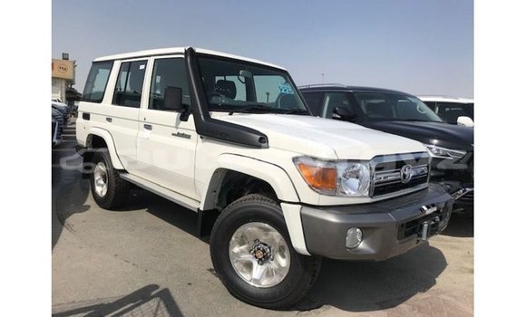 Buy Import Toyota Land Cruiser White Car in Import - Dubai in Batken Buy Import Toyota Land Cruiser White Car in Import - Dubai in Batken