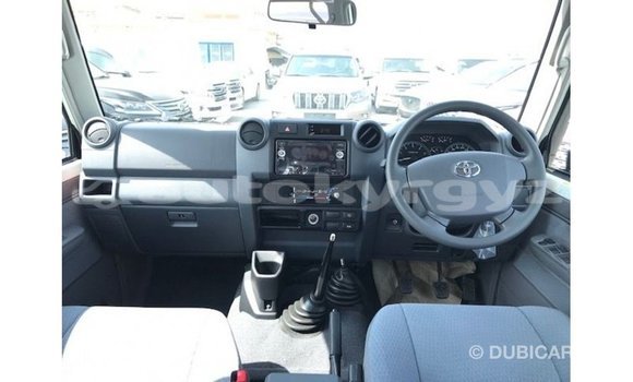 Buy Import Toyota Land Cruiser White Car in Import - Dubai in Batken Buy Import Toyota Land Cruiser White Car in Import - Dubai in Batken