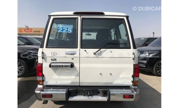 Buy Import Toyota Land Cruiser White Car in Import - Dubai in Batken Buy Import Toyota Land Cruiser White Car in Import - Dubai in Batken