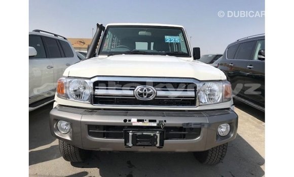 Buy Import Toyota Land Cruiser White Car in Import - Dubai in Batken Buy Import Toyota Land Cruiser White Car in Import - Dubai in Batken